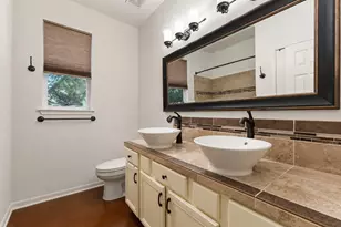 207 Cove Creek Dr, Spicewood, TX 78669 - Photo 14