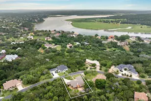 207 Cove Creek Dr, Spicewood, TX 78669 - Photo 8