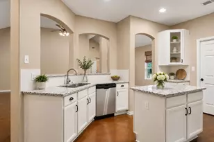 207 Cove Creek Dr, Spicewood, TX 78669 - Photo 16