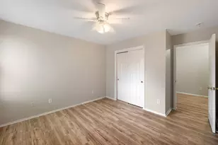 9305 Pioneer Forest Dr, Austin, TX 78744 - Photo 16