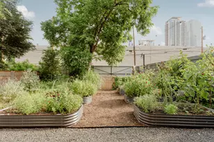 905 E 2nd St, Austin, TX 78702 - Photo 30