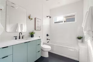 905 E 2nd St, Austin, TX 78702 - Photo 20
