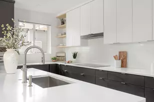905 E 2nd St, Austin, TX 78702 - Photo 16