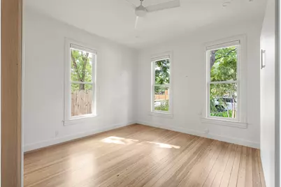 905 E 2nd Street, Austin, TX 78702 - Photo 18