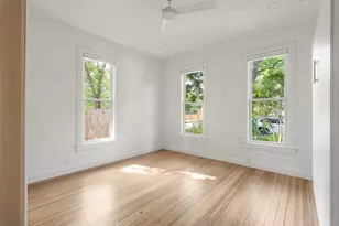 905 E 2nd St, Austin, TX 78702 - Photo 18