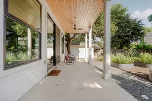 905 E 2nd St, Austin, TX 78702 - Photo 28