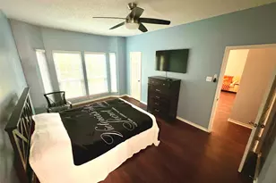 3001 Cedar St, Austin, TX 78705 - Photo 2