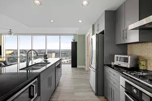 300 Bowie St, Austin, TX 78703 - Photo 6