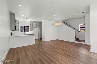 302 W Oak Avenue #7, Flagstaff, AZ 86001 - Photo 4