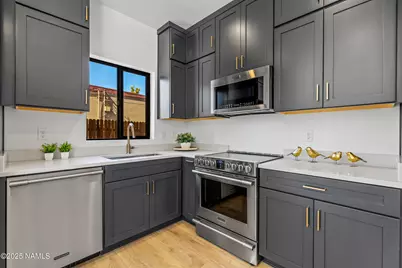 302 W Oak Avenue #5, Flagstaff, AZ 86001 - Photo 12