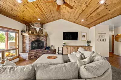 7507 Deville Lane, Flagstaff, AZ 86004 - Photo 8