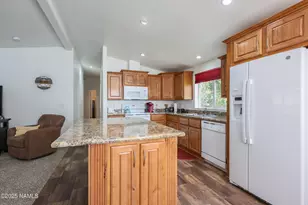 17290 ALEGRIA PL, Munds Park, AZ 86017 - Photo 10