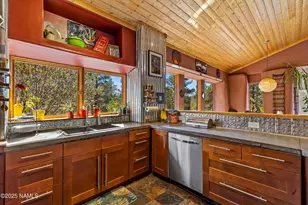 3148 Pioneer Trl, Flagstaff, AZ 86005 - Photo 18