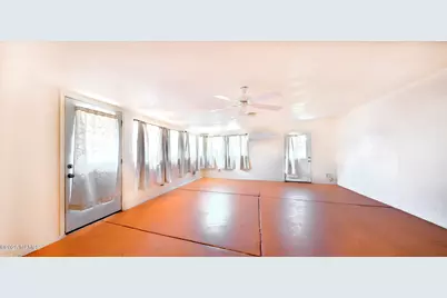 509 N Taylor Avenue, Winslow, AZ 86047 - Photo 14