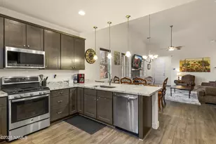 530 N Moriah Dr, Flagstaff, AZ 86001 - Photo 2