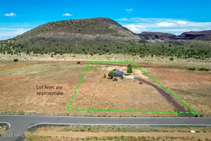 6162 Meadows Ln, Flagstaff, AZ 86004 - Photo 2