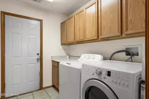 6162 Meadows Ln, Flagstaff, AZ 86004 - Photo 16