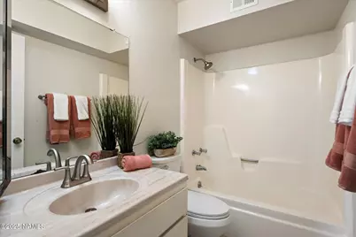 5613 W Grovers Avenue, Glendale, AZ 85308 - Photo 22