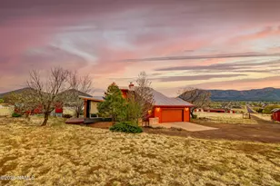 8080 Yancey Ln, Flagstaff, AZ 86004 - Photo 2