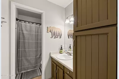 2041 N Country Club Drive, Flagstaff, AZ 86004 - Photo 16