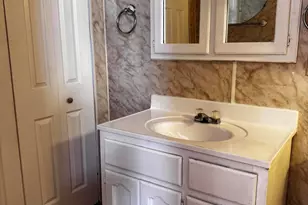 215 W Fourth St, Winslow, AZ 86047 - Photo 8