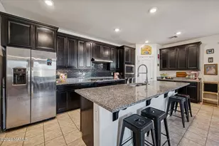 19946 W Glenrosa Ave, Litchfield Park, AZ 85340 - Photo 2