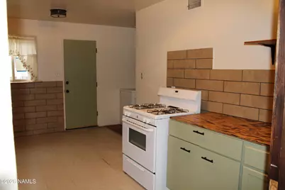 401 N Kinsley Avenue, Winslow, AZ 86047 - Photo 12