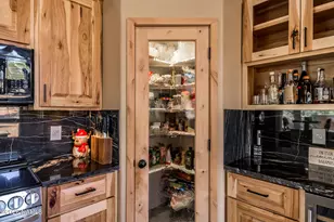 7042 E Robin Hood Rd, Williams, AZ 86046 - Photo 6