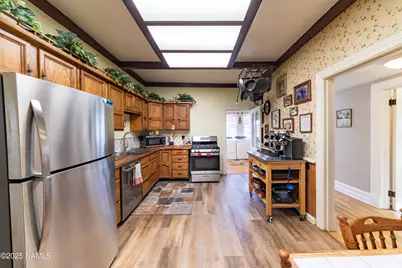 241 W Grant Avenue, Williams, AZ 86046 - Photo 14