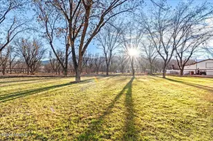 327 E Quarterhorse Ln, Camp Verde, AZ 86322 - Photo 40