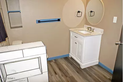 311 N Warren Avenue, Winslow, AZ 86047 - Photo 18