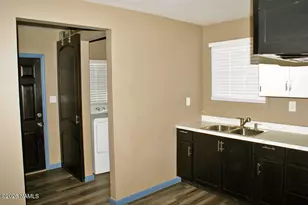 311 N Warren Ave, Winslow, AZ 86047 - Photo 4
