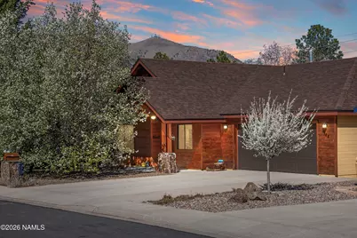 744 N Locust Street, Flagstaff, AZ 86001 - Photo 2