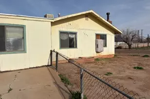 222 E Aspinwall St, Winslow, AZ 86047 - Photo 4