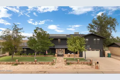 132 Papago Boulevard, Winslow, AZ 86047 - Photo 1