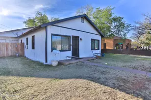 909 N Park Dr, Winslow, AZ 86047 - Photo 4