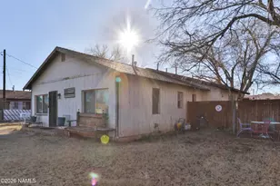 909 N Park Dr, Winslow, AZ 86047 - Photo 32