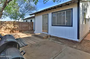 909 N Park Dr, Winslow, AZ 86047 - Photo 8