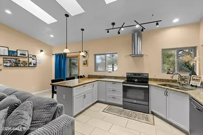 795 E Ponderosa Parkway, Flagstaff, AZ 86001 - Photo 8