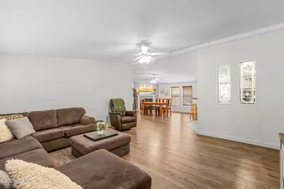 4879 E Gibson Avenue, Flagstaff, AZ 86004 - Photo 12