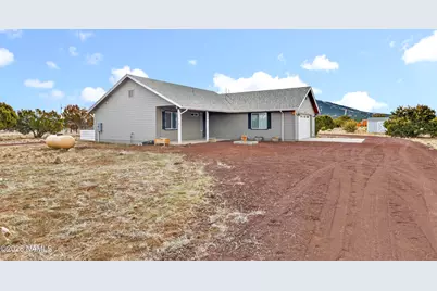 918 E Liane Boulevard, Williams, AZ 86046 - Photo 2