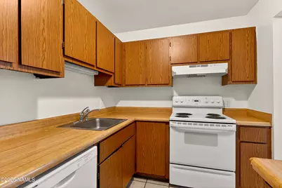 1200 S Riordan Ranch Street #112, Flagstaff, AZ 86001 - Photo 6
