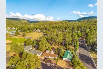 1021 W Sheridan Avenue, Williams, AZ 86046 - Photo 8