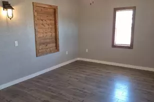 523 W Aspinwall St, Winslow, AZ 86047 - Photo 8