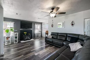 901 N Warren Ave, Winslow, AZ 86047 - Photo 10