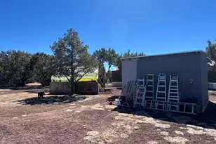 327 E Greenbriar Dr, Williams, AZ 86046 - Photo 10