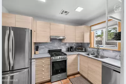 219 E Zuni Drive, Flagstaff, AZ 86005 - Photo 14
