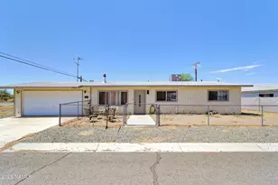 15702 Bonanza Loop, Ehrenberg, AZ 85334 - Photo 2