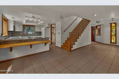 211 S Beech Drive, Flagstaff, AZ 86004 - Photo 4
