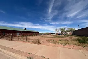 516 W 2nd St, Winslow, AZ 86047 - Photo 1